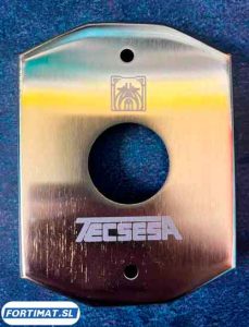 EMBELLECEDOR-PUERTA-TECSESA